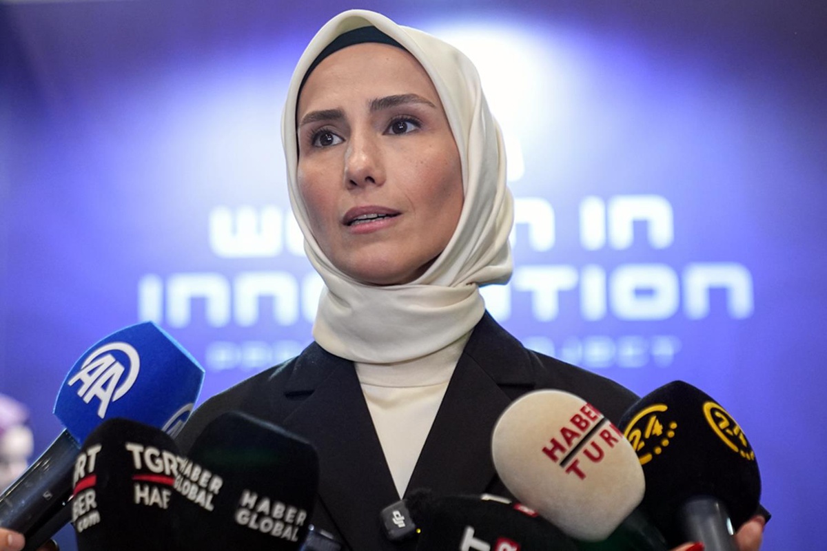 KADEM Mütevelli Heyeti Başkanı Bayraktar: Yapay zekanın daha adil şekilde eğitilmesi gerekiyor