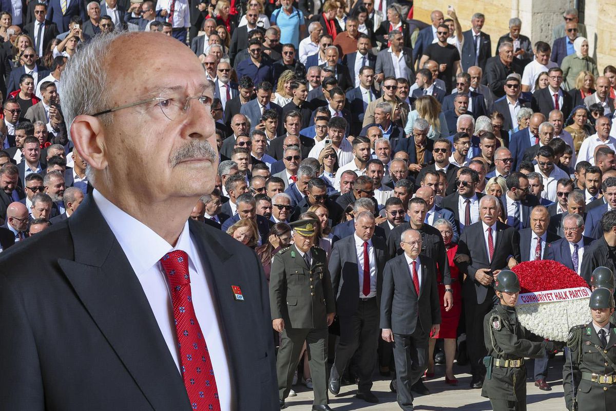 Kılıçdaroğlu Anıtkabir'de! Yanında üç büyükşehir belediye başkanı vardı