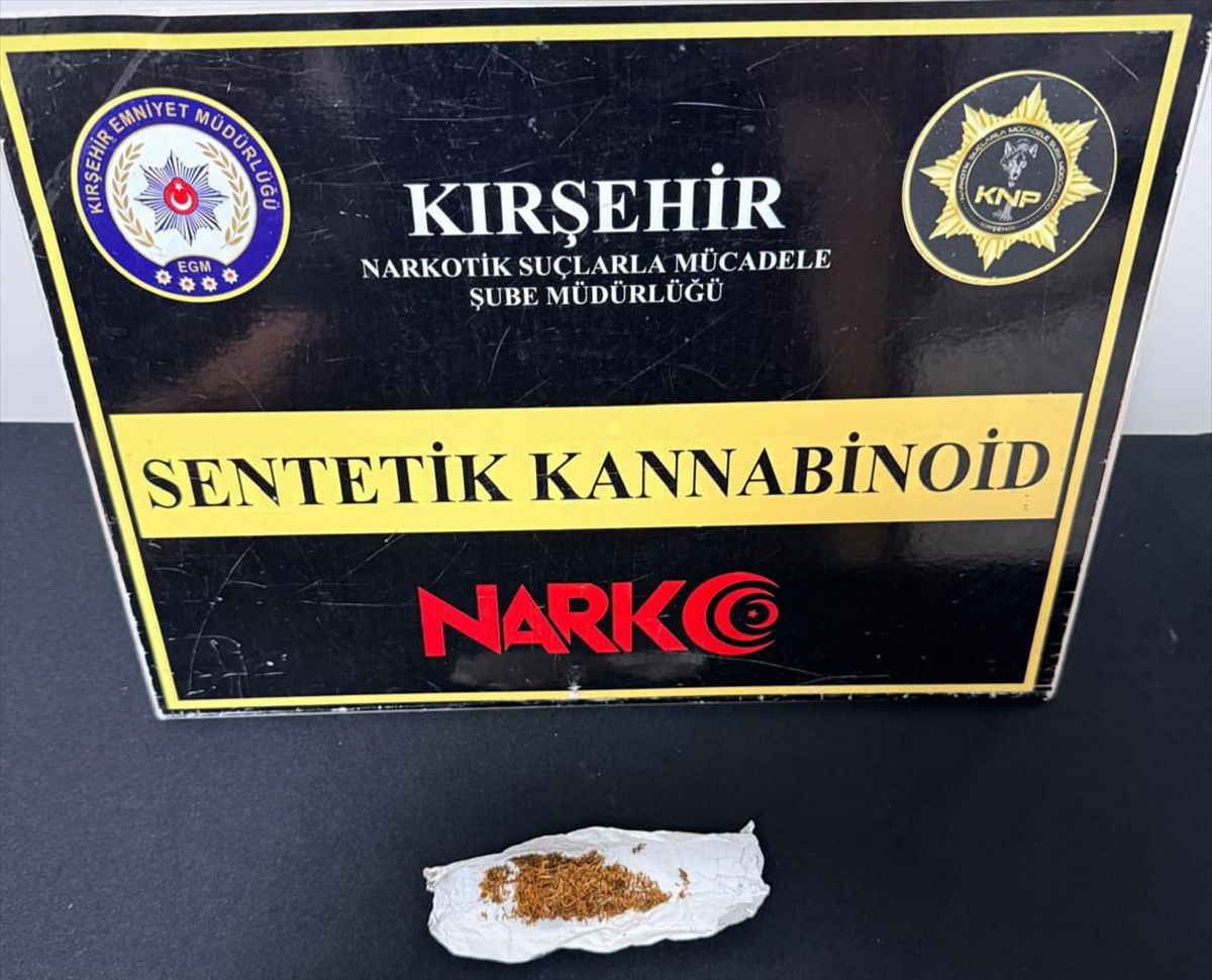 Kırşehir’de uyuşturucu operasyonlarında 9 zanlı yakalandı