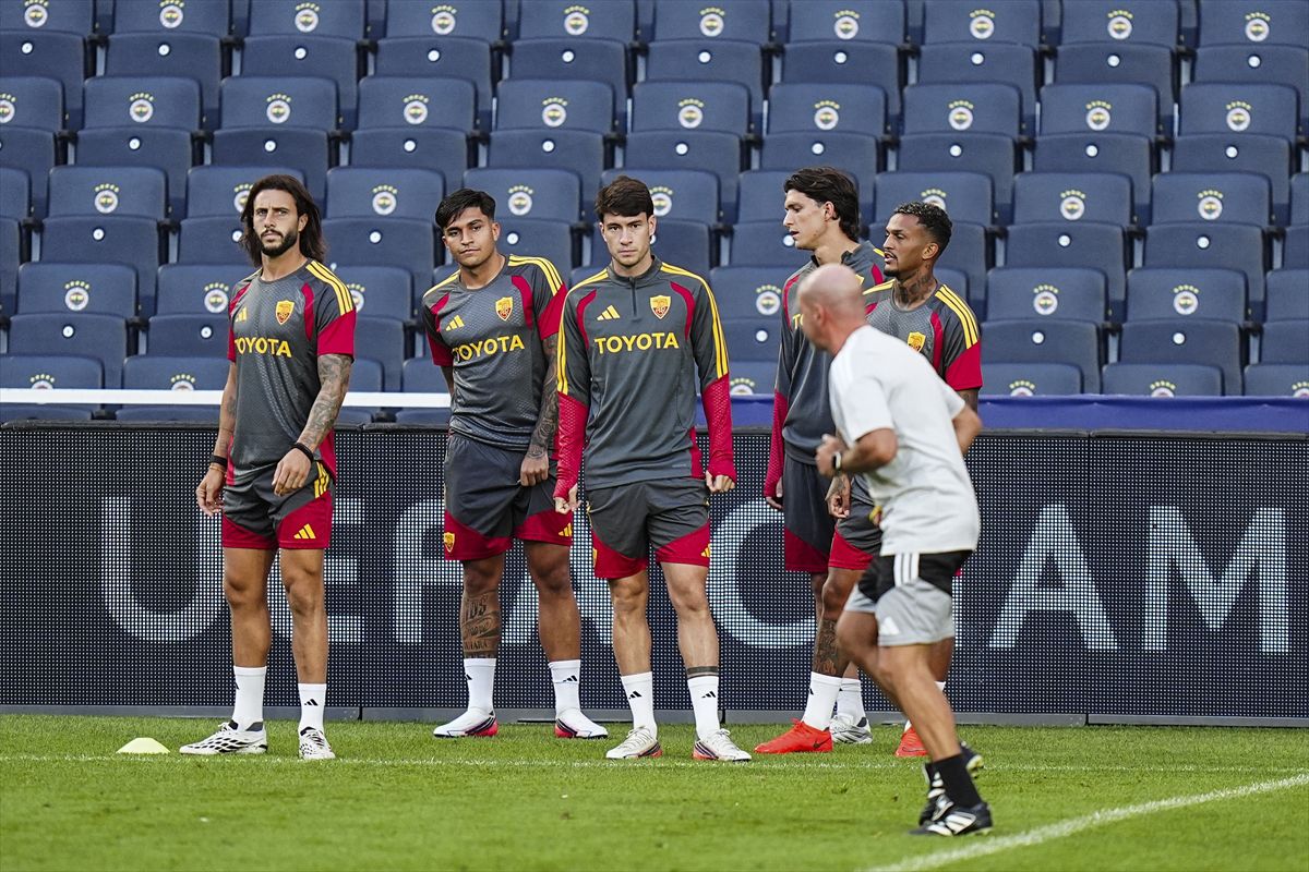 Roma, Fenerbahçe maçının hazırlıklarını tamamladı