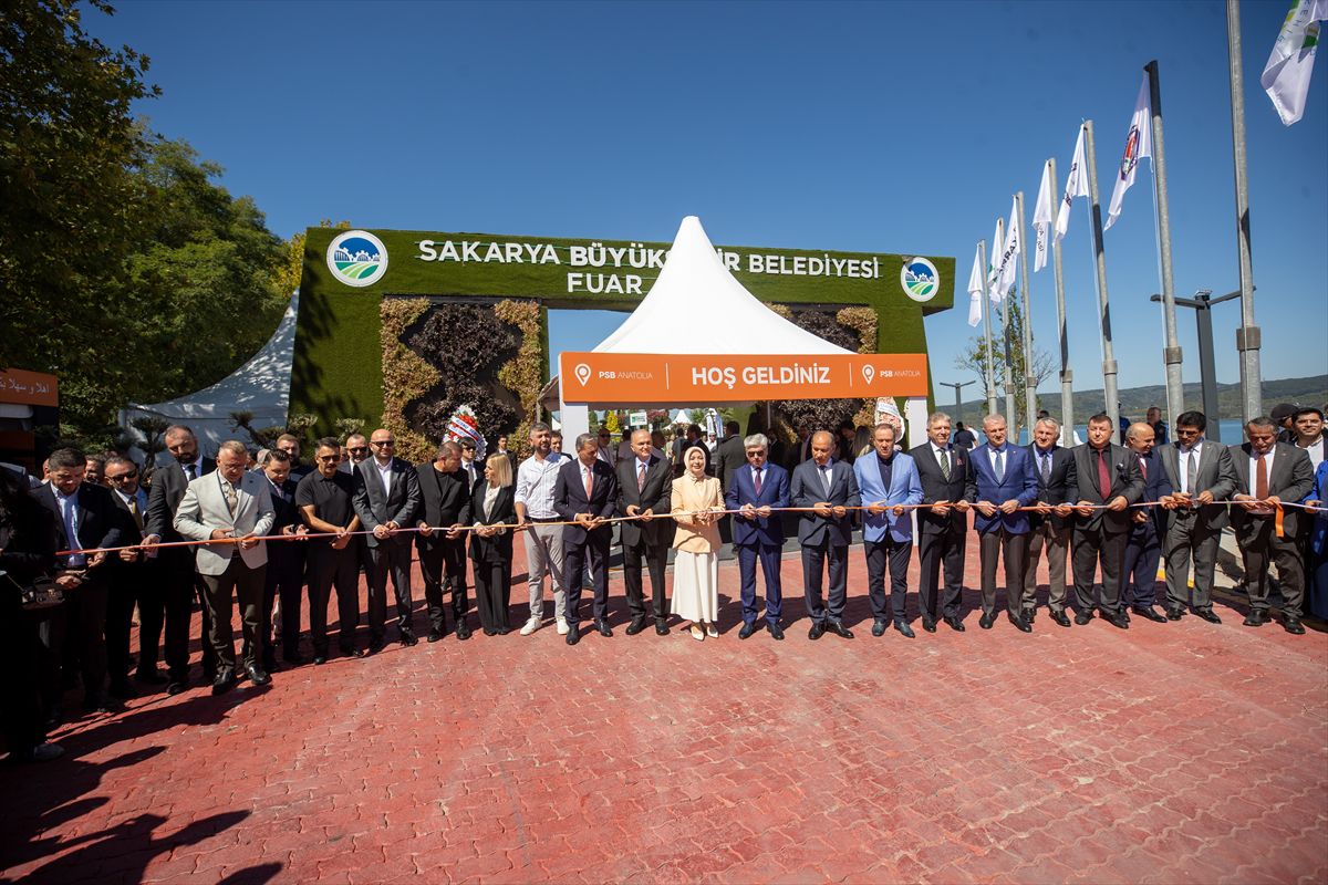 Sakarya'da 'Uluslararası Peyzaj, Süs Bitkileri, Bahçe Sanatları ve Ekipmanları Fuarı' başladı