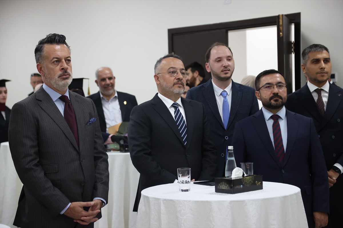 Suriye'ye dönen lise öğrencileri için Türk Büyükelçiliğinde mezuniyet töreni yapıldı