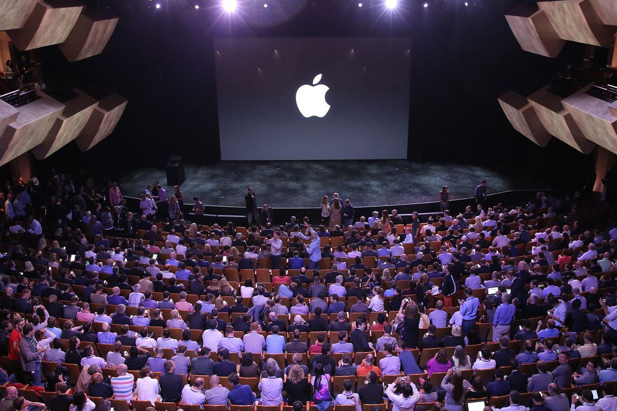 Teknoloji dünyası bu akşamı bekliyor! Gözler Apple'ın son bombasında