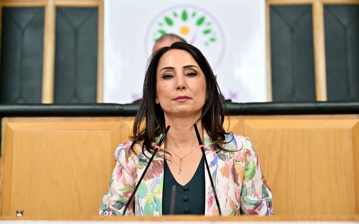 Tülay Hatimoğulları: 'Bütün imkanlar yangınları söndürmek üzere gecikmeksizin seferber edilmeli'