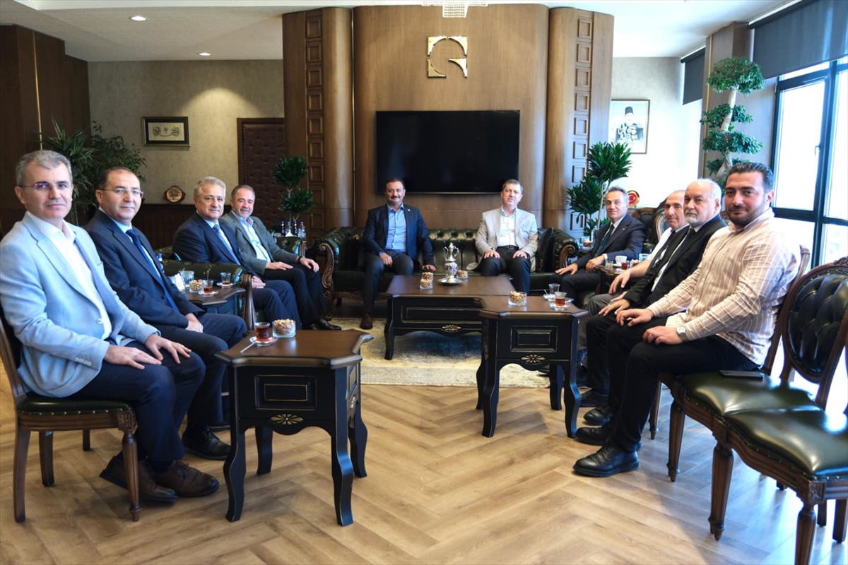 AK Parti Tokat milletvekillerinden TOGÜ Rektörü Yılmaz'a ziyaret