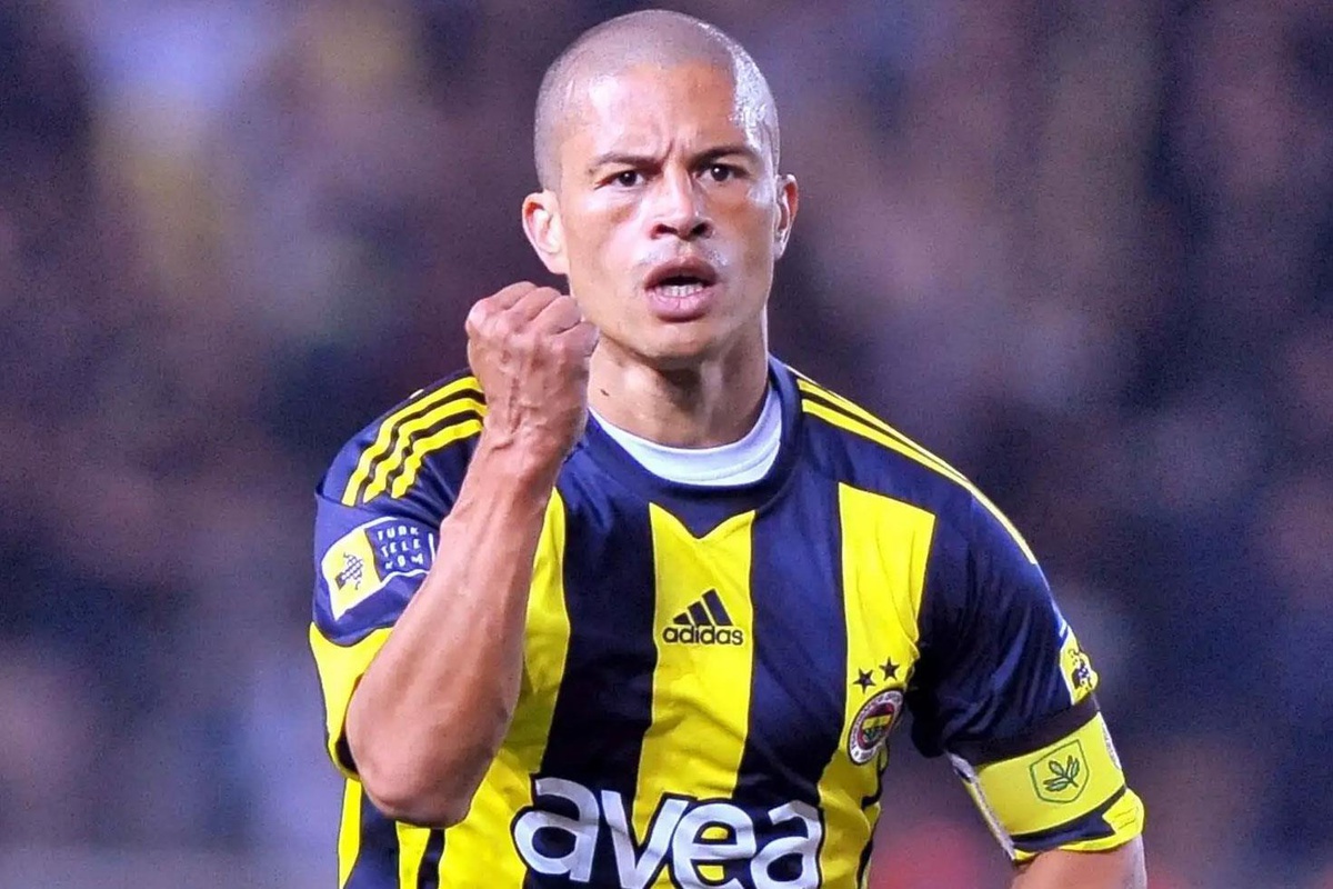 Alex de Souza'dan Fenerbahçe taraftarına duygusal mesaj