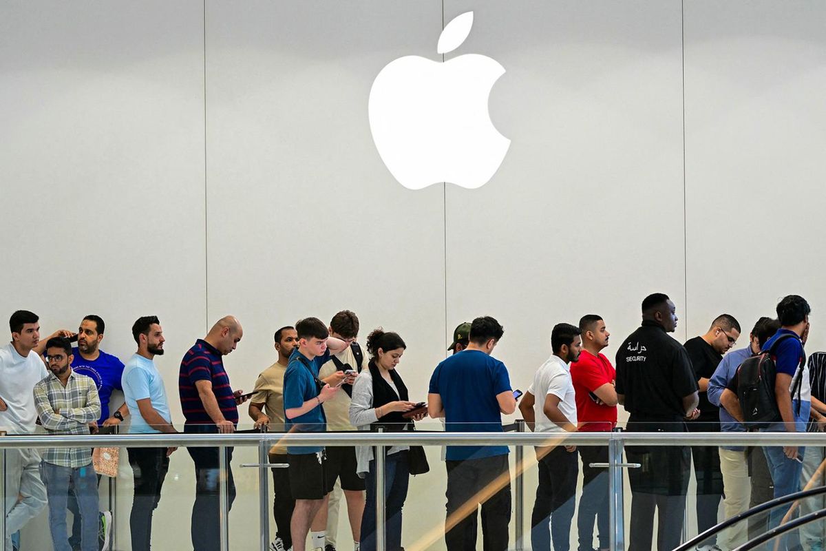 Apple lansmanı bitirdi, herkes aynı şeyi sordu: iPhone 18 nerede?