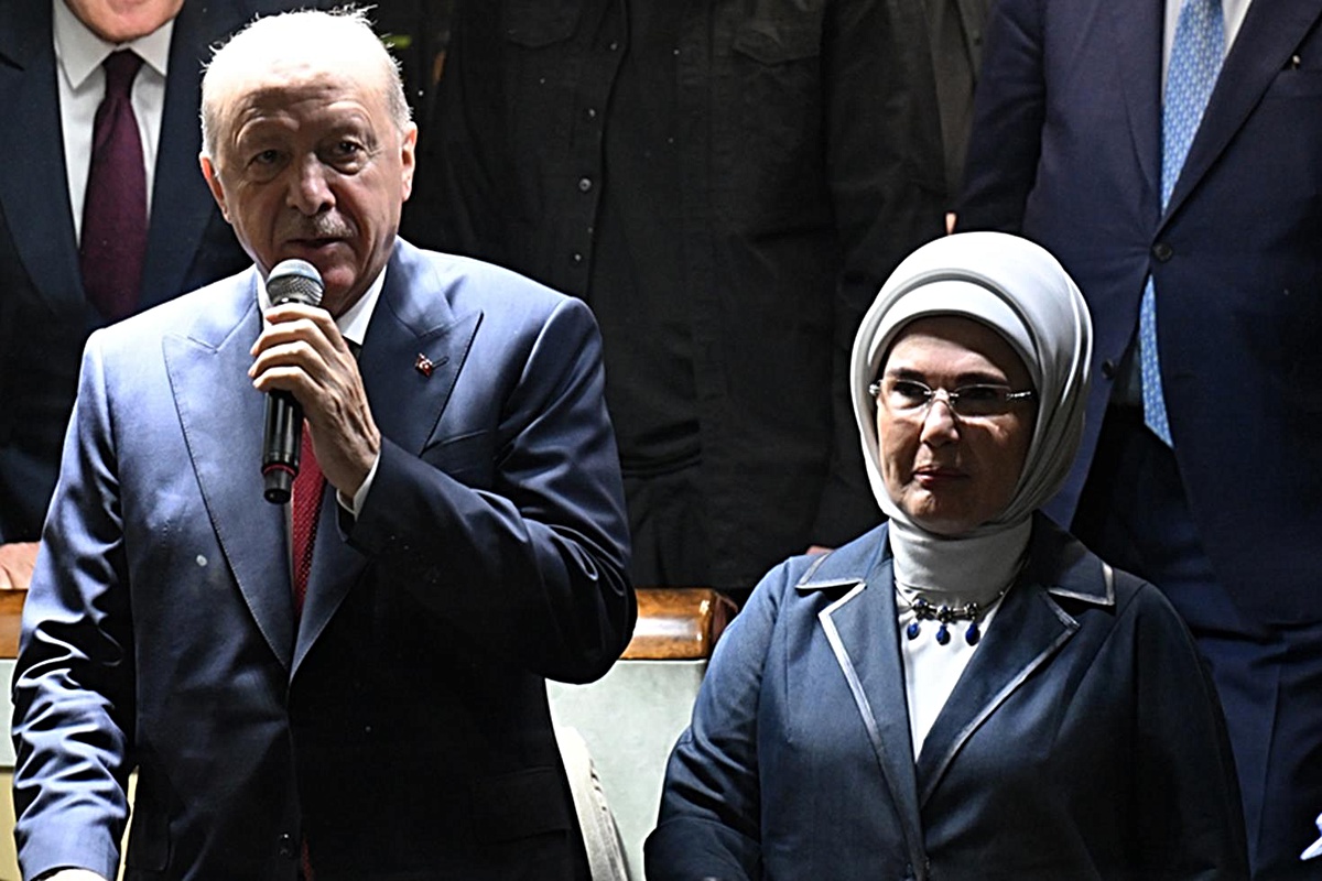 Cumhurbaşkanı Erdoğan, memleketi Güneysu'da: Yaklaşan seçimleri başarıyla atlatacağımıza inanıyorum