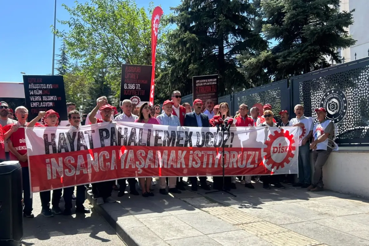 DİSK-AR: İşçinin 8 Aylık Ücret Kaybı 1 Trilyon 863 Milyar TL