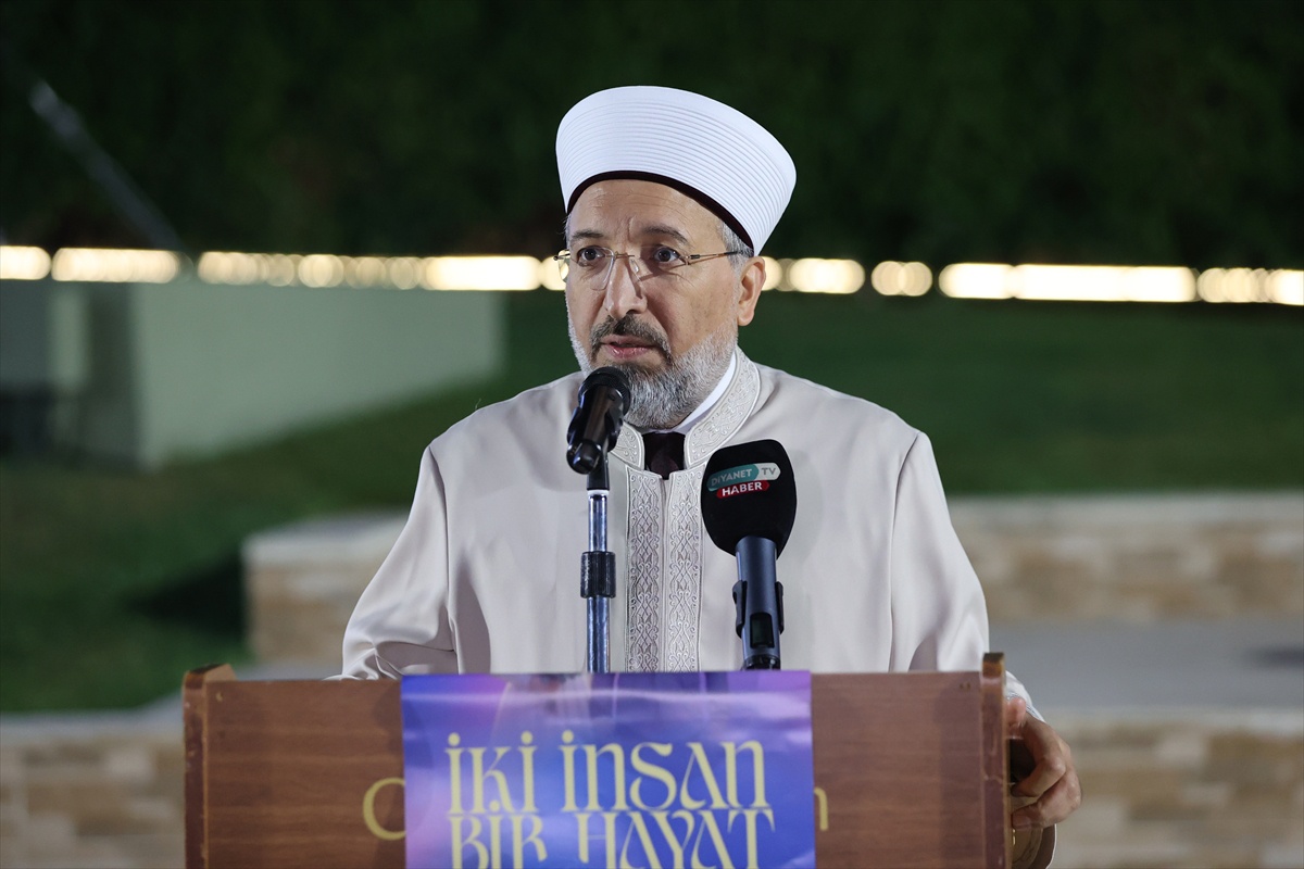 Diyanet İşleri Başkanı Arpaguş 'İki İnsan Bir Hayat' projesinden yararlanan çiftlerle buluştu: