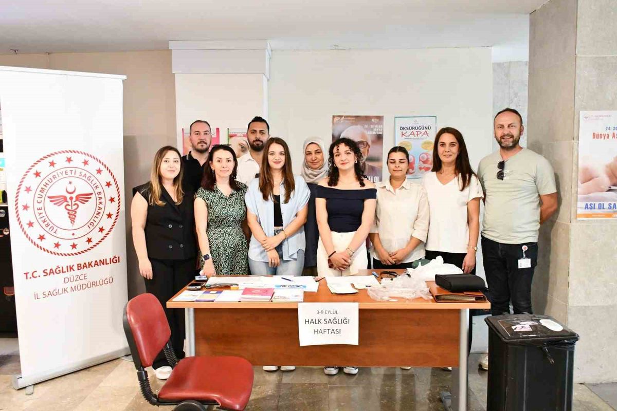 Düzce’de hastanede 'Her Gün Halk Sağlığı' standı kuruldu