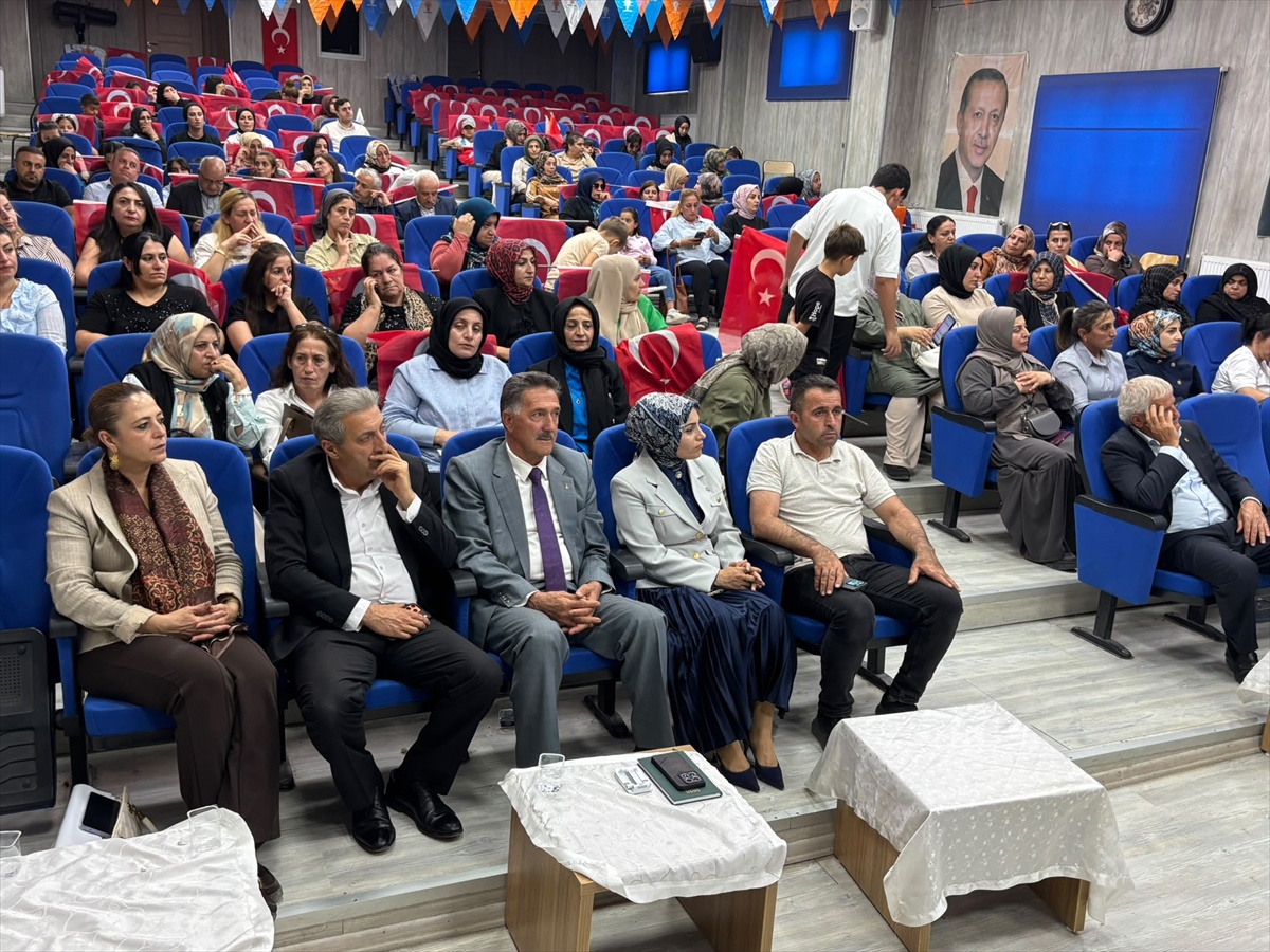 Hakkari'de sıfır atık ve geri dönüşüm eğitimi düzenlendi