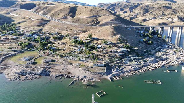 kars ta sular cekildi eski koy ortaya cikti 3 20223971 o