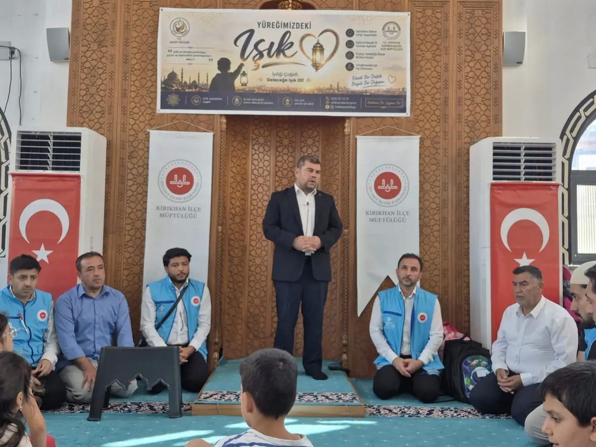 Kırıkhan’da 200 çocuğa eğitim desteği sağlandı