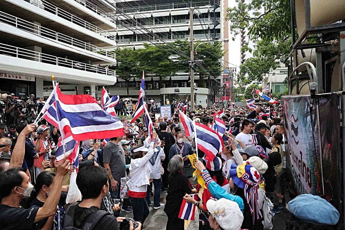Tayland’da İsrail Büyükelçiliği önünde protesto düzenlendi