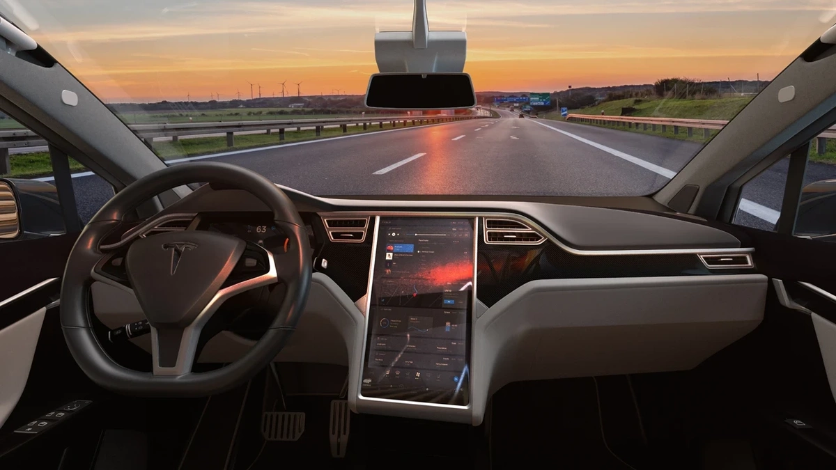 Tesla FSD v14.2 ile 32 bin kilometrelik müdahalesiz sürüş rekoru