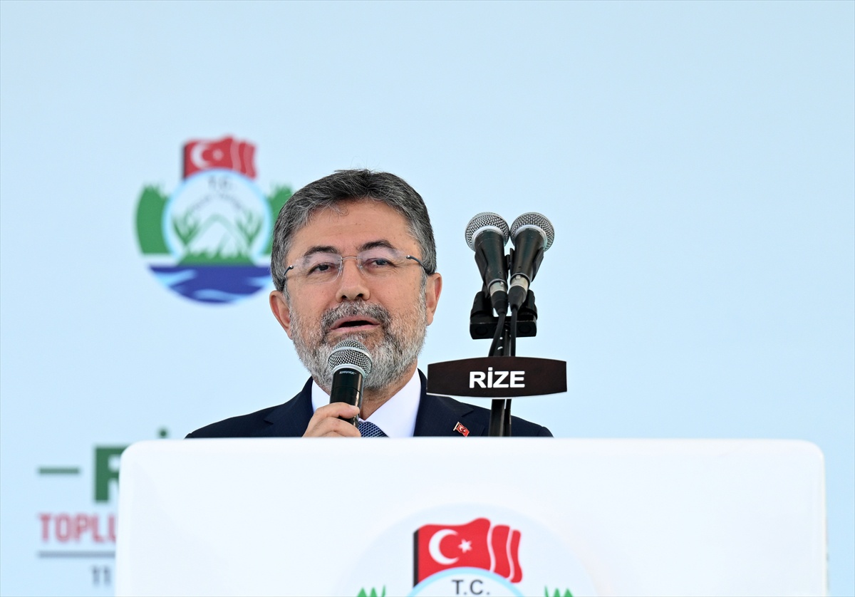 Sağlık Bakanı Memişoğlu, Rize’de toplu açılış töreninde konuştu: