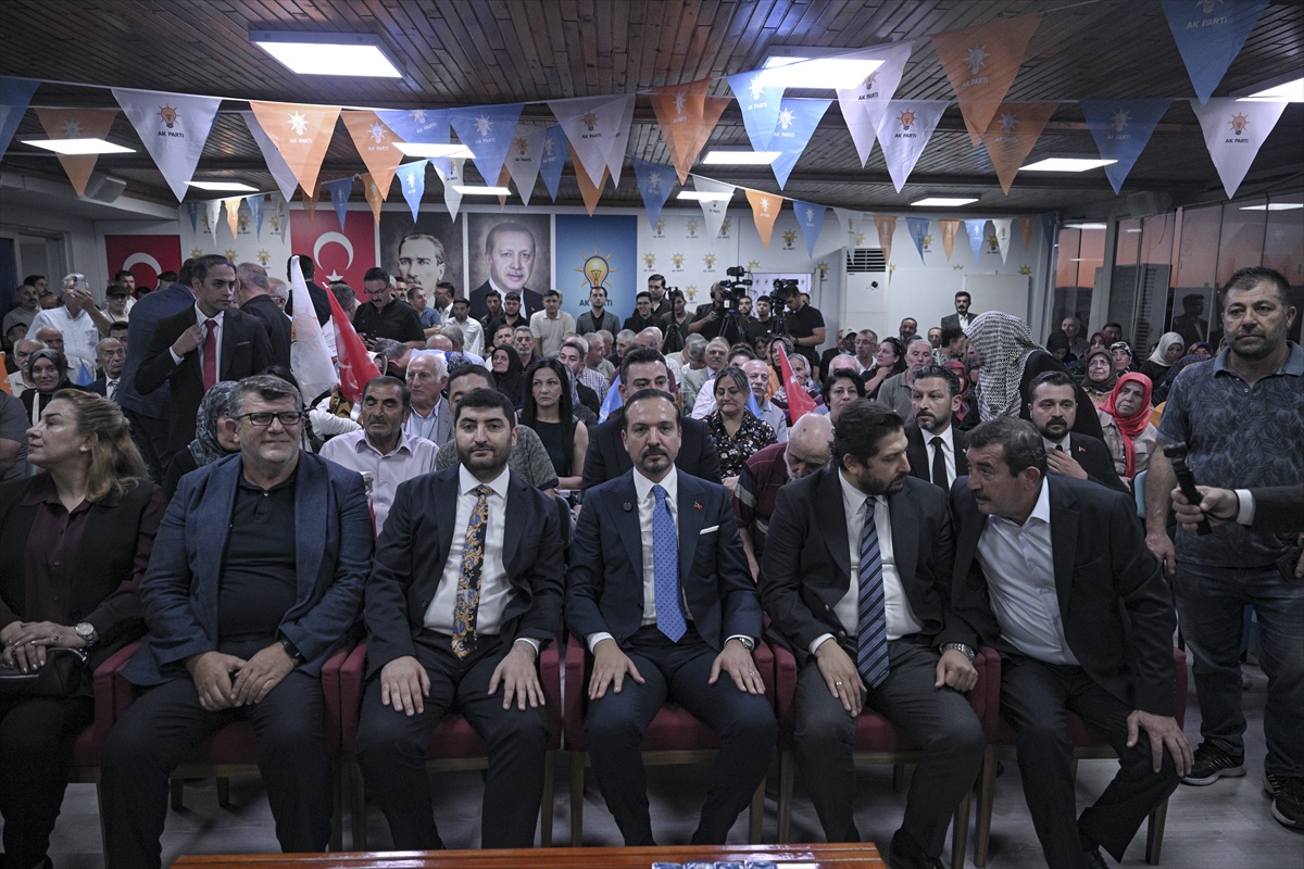 AK Parti Genel Başkan Yardımcısı Zorlu, partisinin Etimesgut İlçe Danışma Meclisi Toplantısı'nda konuştu: