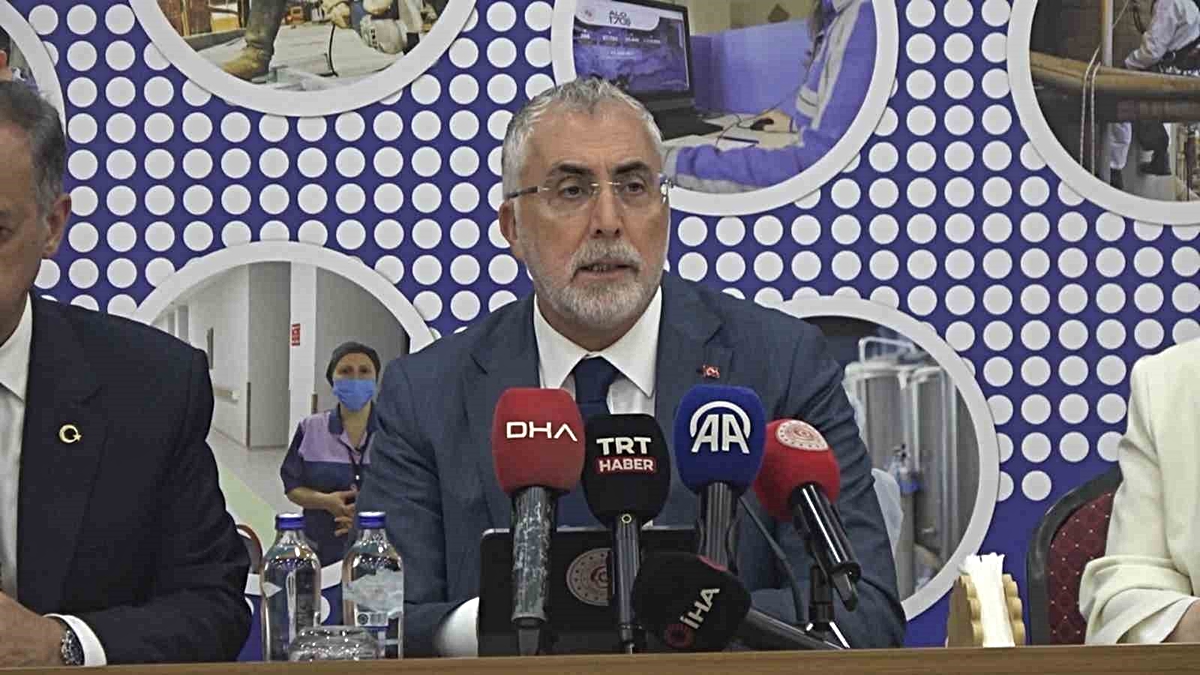 Bakan Işıkhan, Yalova Makine OSB’de iş adamlarıyla buluştu