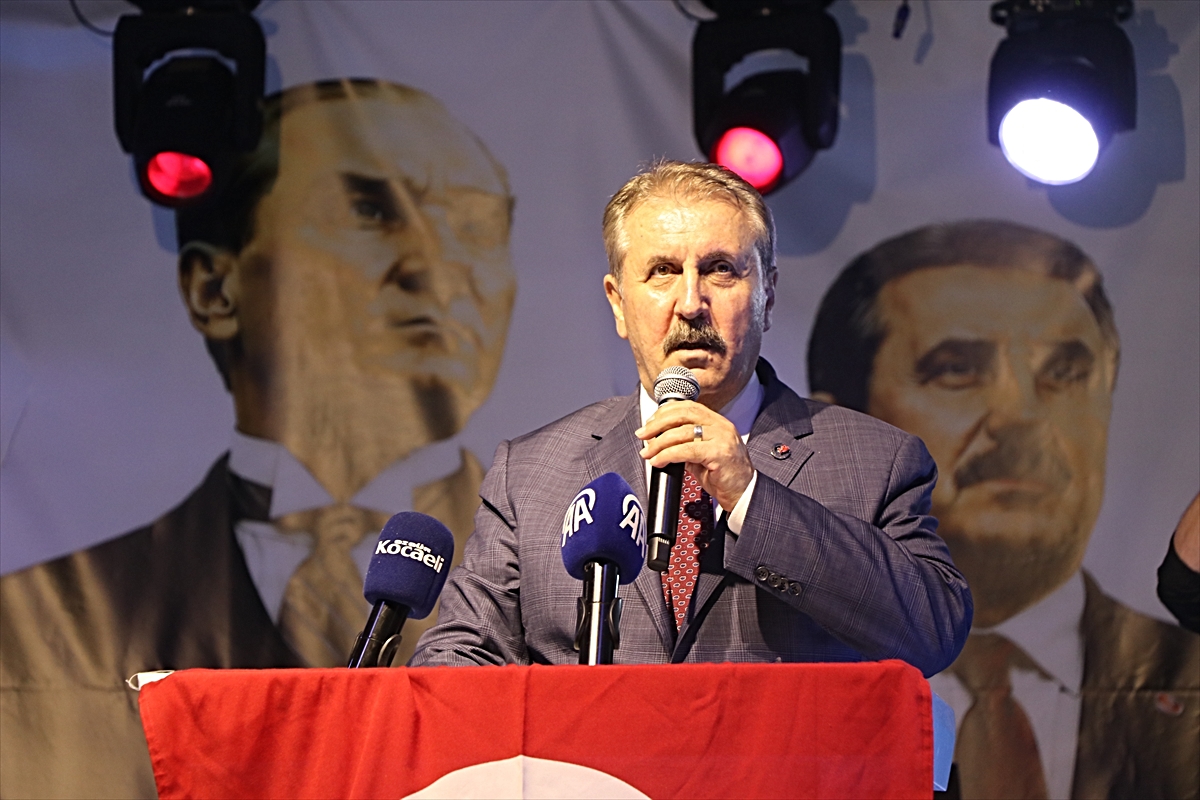 BBP Genel Başkanı Destici, Kocaeli’de “Birlik Buluşması”nda konuştu:
