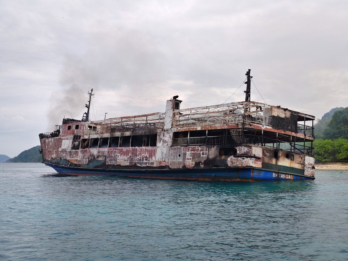 Filipinler'deki feribot yangınında can kaybı 76'ya yükseldi, 13 kişi kayıp