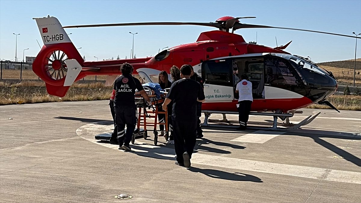 Kırıkkale’de ambulans helikopter hastanelerde tedavi gören 2 çocuk için havalandı