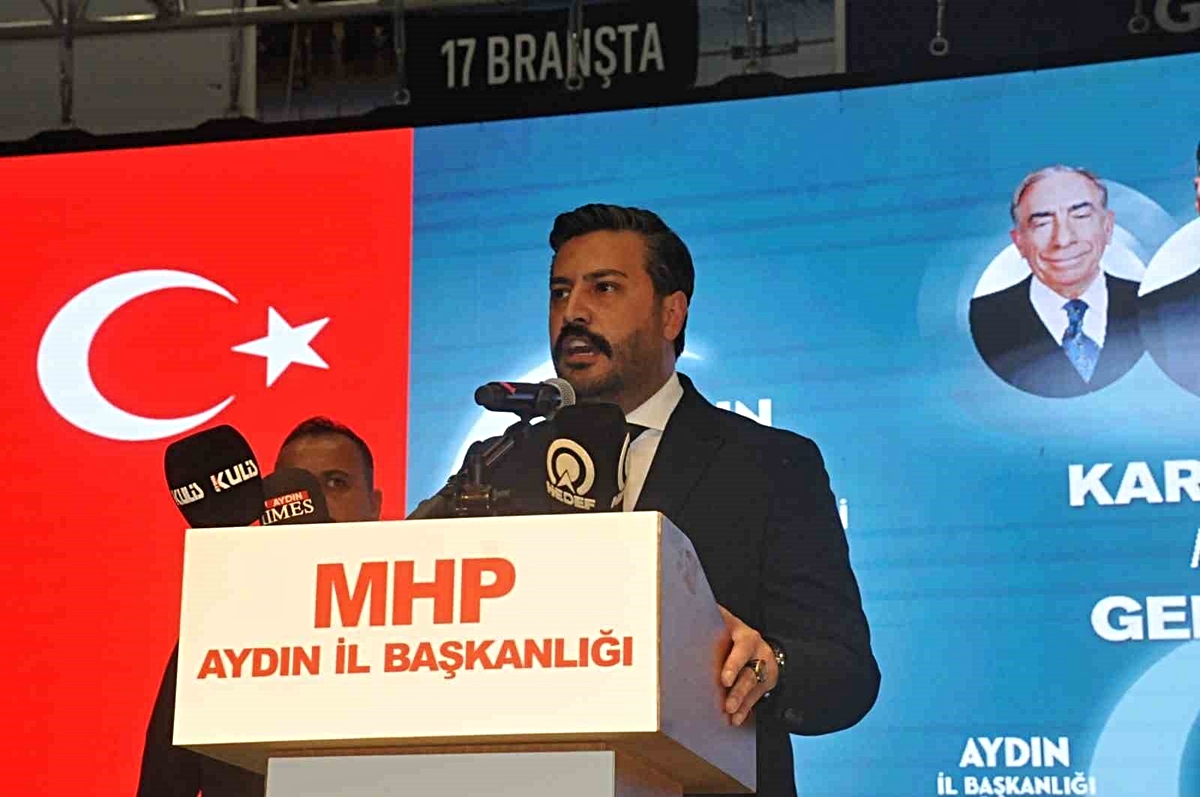 MHP Aydın İl Başkanı Cihangiroğlu: 'Kenetlenirsek aşamayacağımız hiçbir engel yoktur'