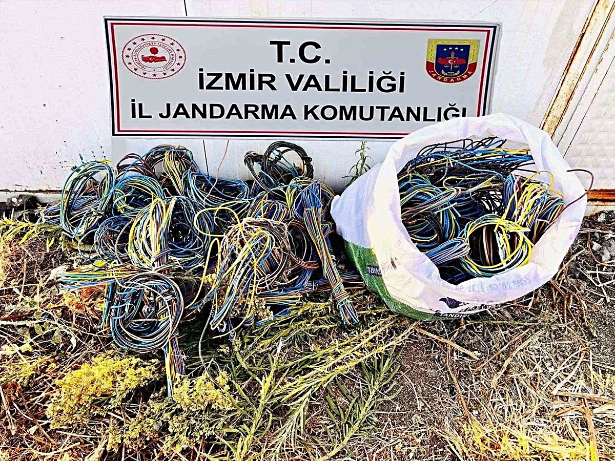 700 bin TL’lik kablo hırsızları suçüstü yakalandı