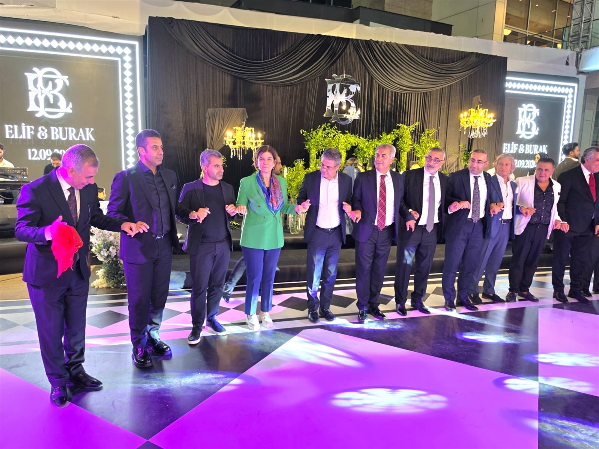 AK Parti Diyarbakır milletvekilleri Ataman ve Ensarioğlu düğüne katıldı