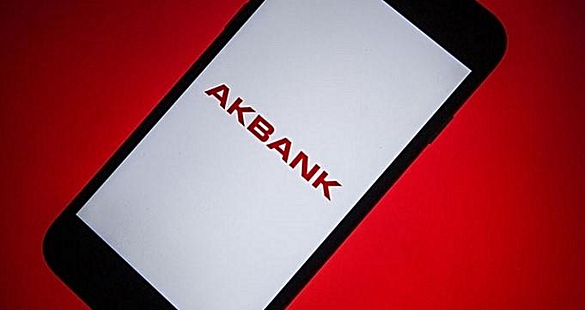 Akbank çöktü mü? Akbank neden açılmıyor, sorun mu var? 13 Eylül Pazar Akbank mobil hata veriyor!