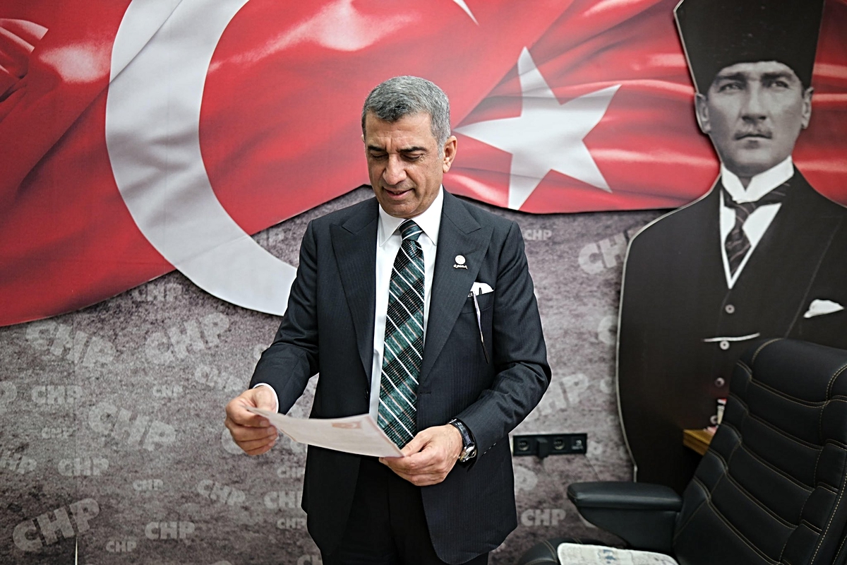 CHP'li Erol: 'Siyasetçilerin devlet bürokratları hakkında kullandıkları söylemlerde devlet ciddiyetine uygun bir dil kullanmaları gerek'