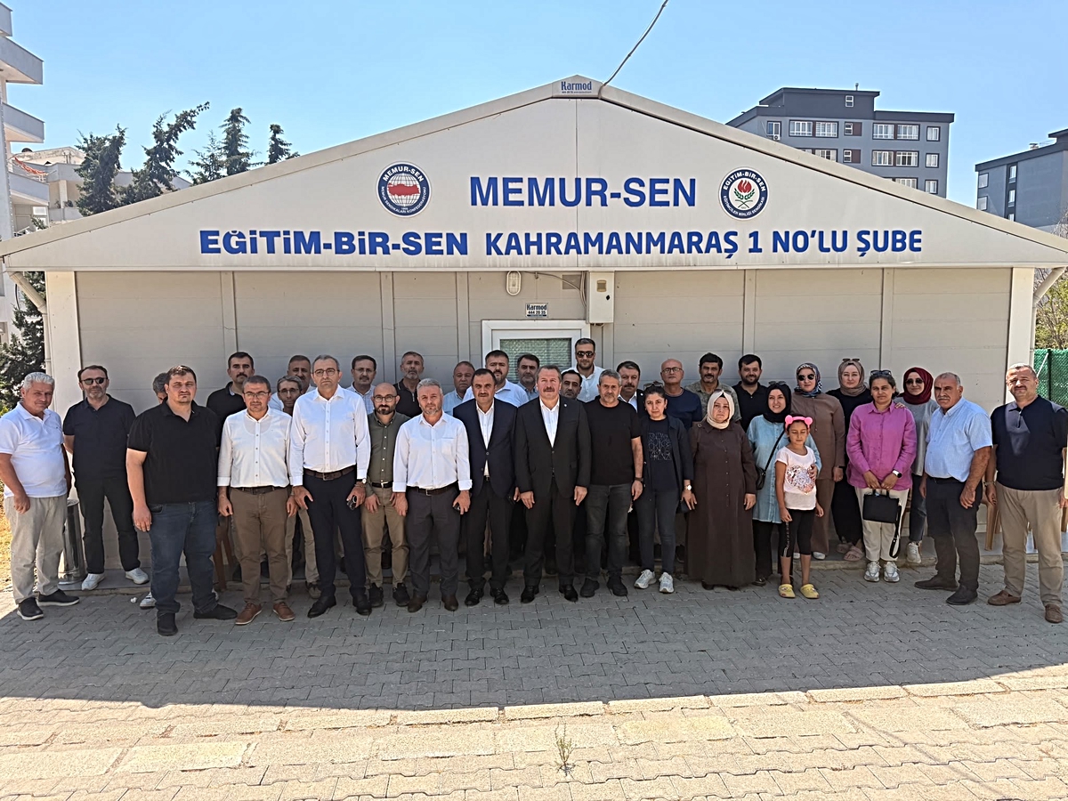 Eğitim-Bir-Sen Genel Başkanı Ali Yalçın, Kahramanmaraş’ta soruşturma geçiren öğretmenlerle buluştu