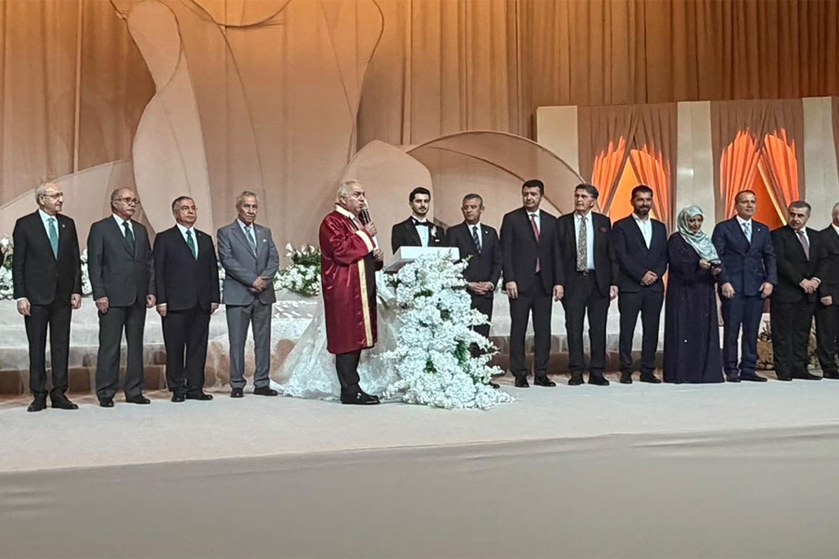 Ergün Turan’dan Melih Gökçek'i hedef alan Bülent Arınç’a tepki: Nikâhın önüne geçen bir ortam oluştu