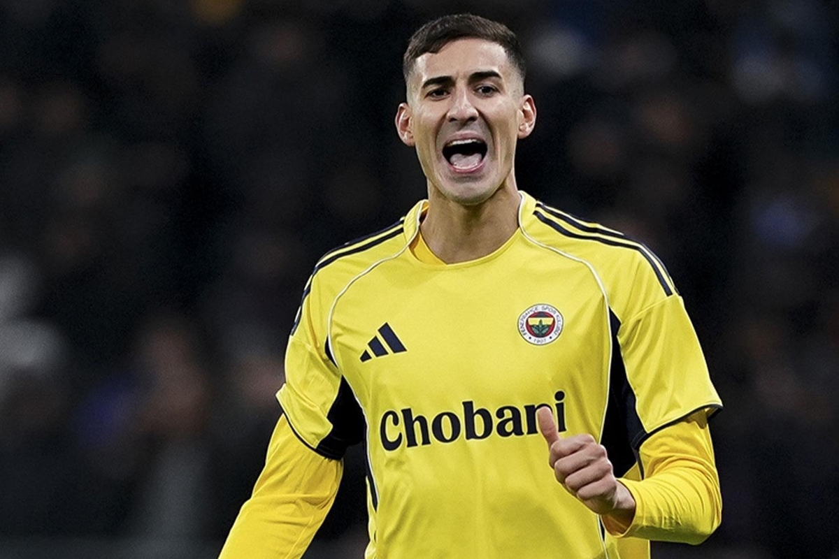 Fenerbahçe'de Mert Müldür kararı