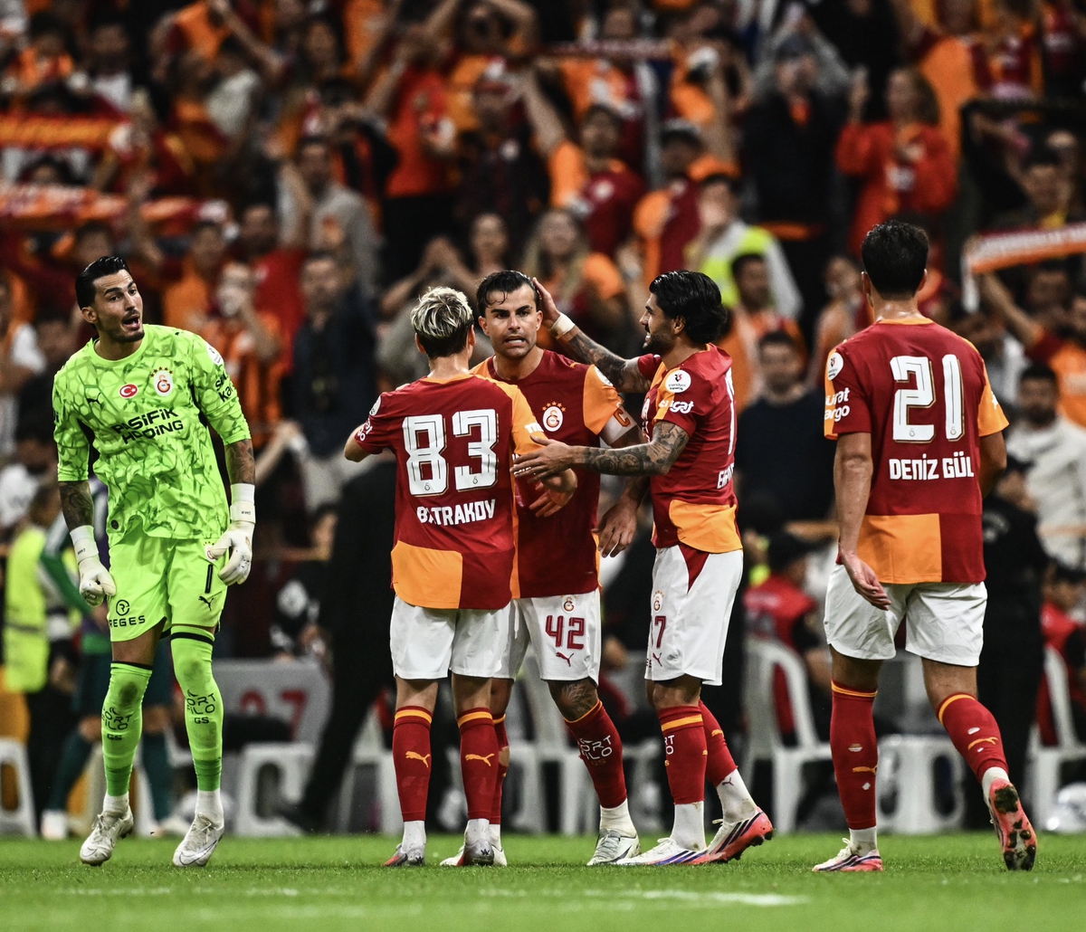 Galatasaray, Kocaelispor’u 1-0 mağlup ederek liderliği geri aldı