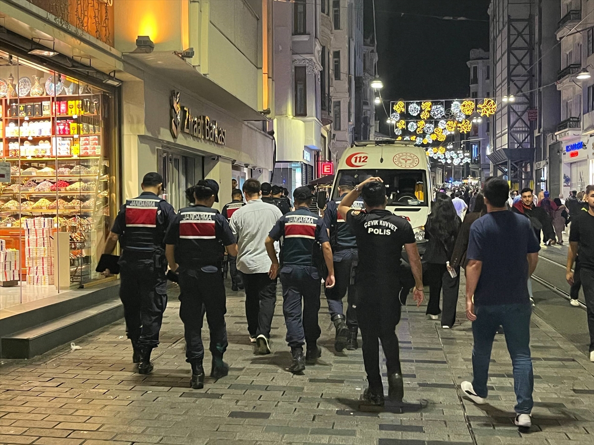 İstanbul merkezli 'Ailem Güvende' operasyonunda 26 şüpheli yakalandı
