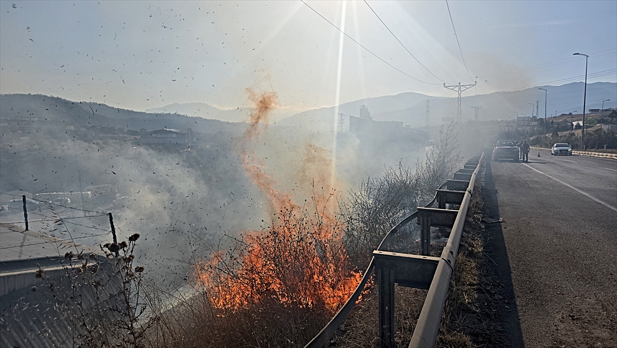 Karabük'te otluk alanda çıkan yangın söndürüldü