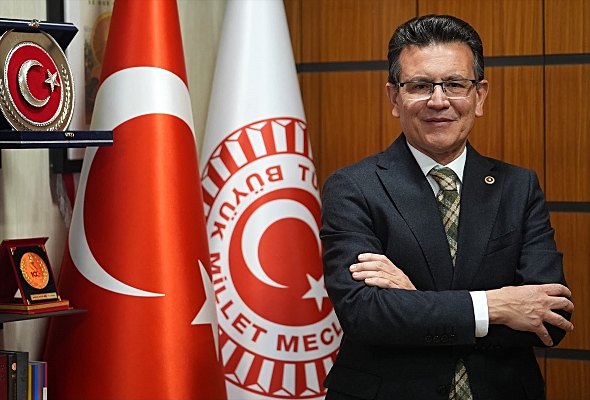 Kaş'ın yeni adalet binasının temeli için çalışmalar başladı