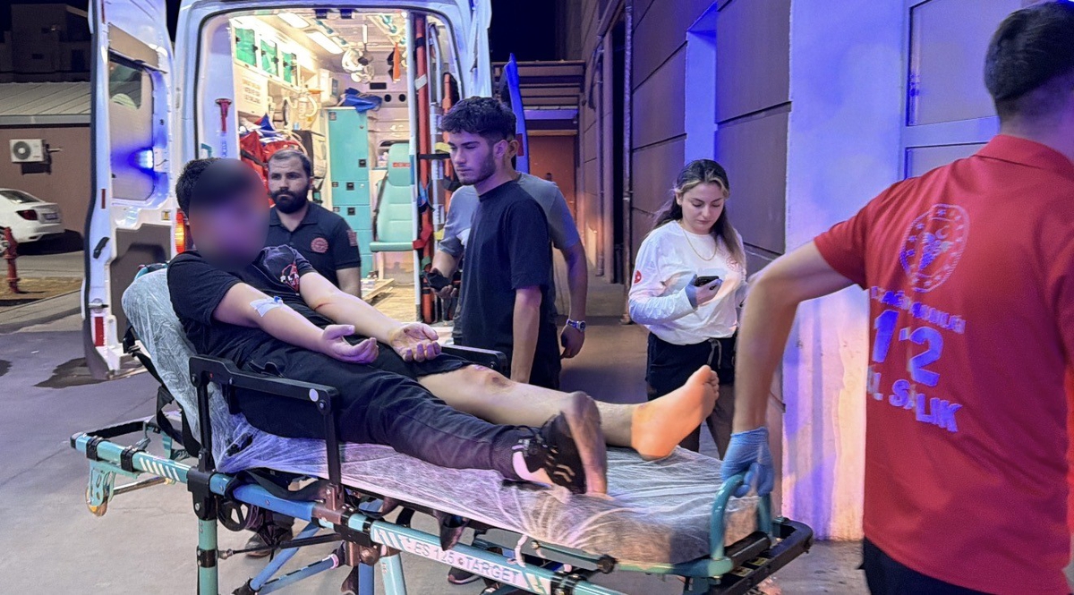 Kontrolden çıkan motosiklet devrildi: 1 yaralı