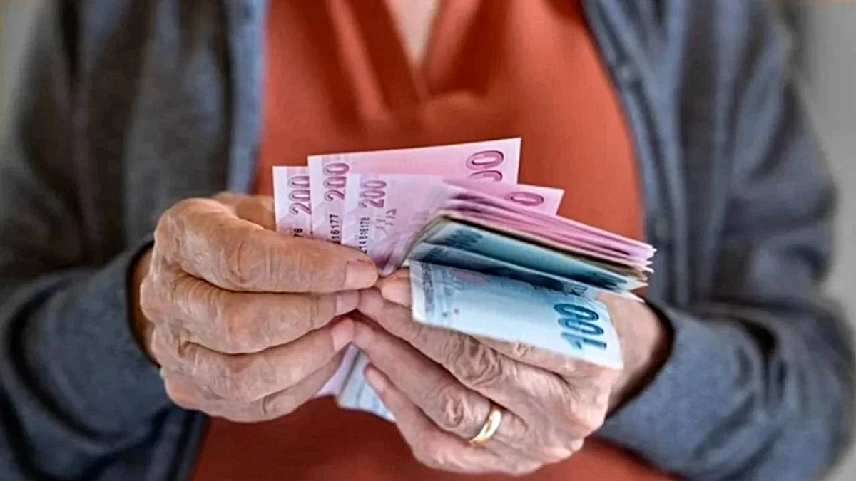 Memur emeklilerine 8 bin 77 liralık ek ödeme talebinde dosyalar birleştirildi