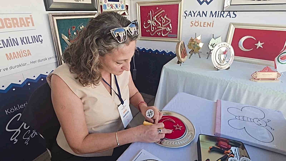Yasemin Kılınç 15 yıldır filografi sanatını yaşatıyor, şimdi hedefi yurt dışına açılmak