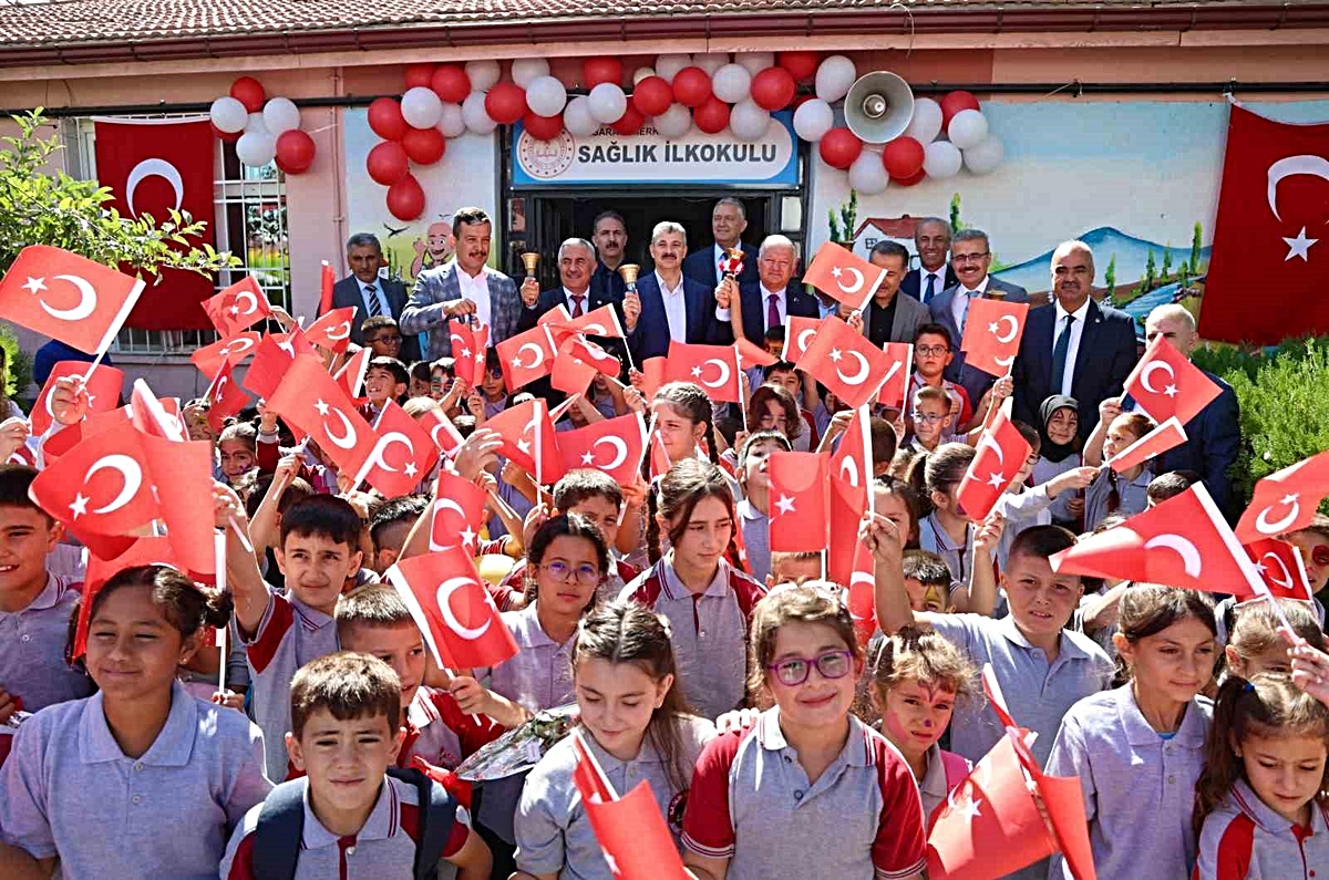 Aksaray’da 82 bin 421 öğrenci ders başı yaptı