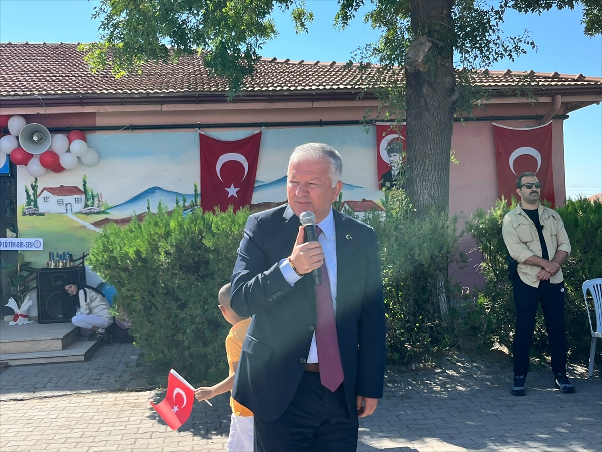 Aksaray'da ilk ders zili çaldı