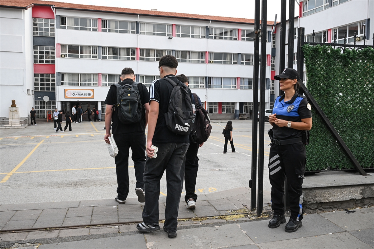 Ankara'da okul çevrelerinde denetim yapıldı