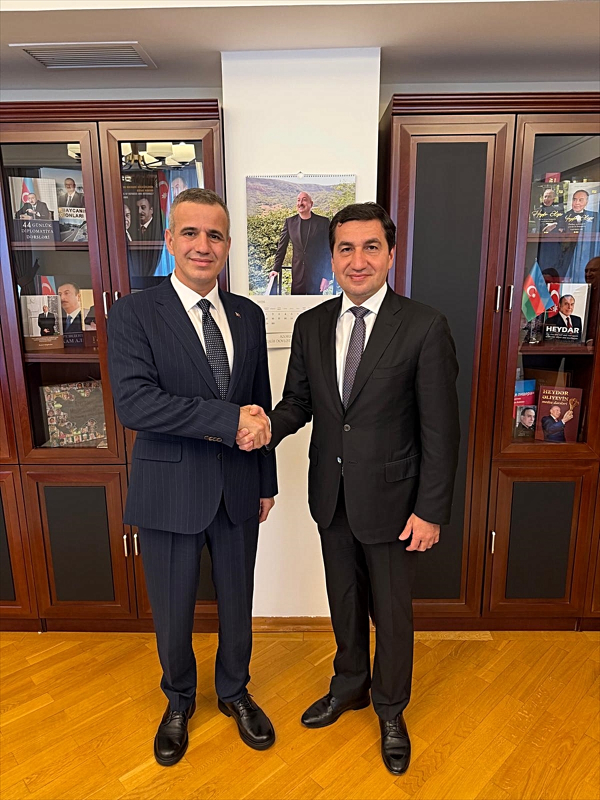 Azerbaycan Cumhurbaşkanı Müşaviri Hacıyev, İletişim Başkan Yardımcısı Pirinççi'yi kabul etti