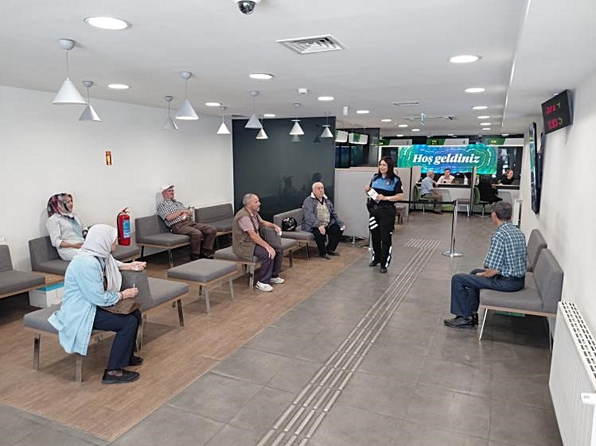 Bankalara sahte para ve dolandırıcılık uyarısı
