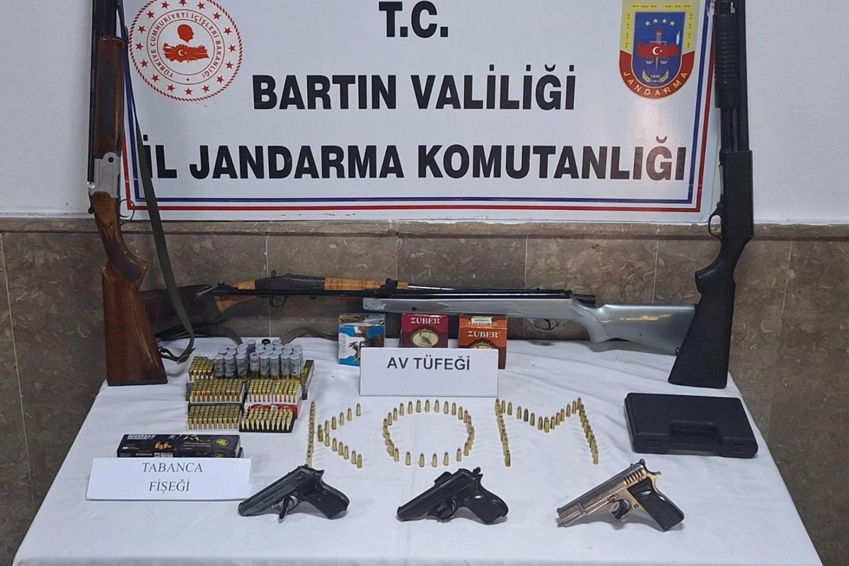 Bartın merkezli dev operasyon: Eş zamanlı 30 adrese baskın yapıldı, 26 kişi gözaltına alındı