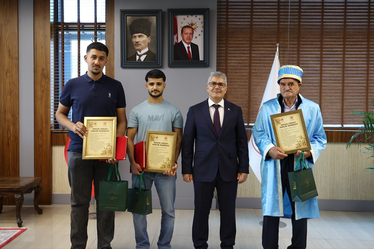 Bingöl'de Ahilik Haftası dolayısıyla Vali Çelik'e ziyaret
