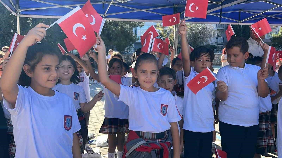 Çanakkale’de 80 bin öğrenci ders başı yaptı