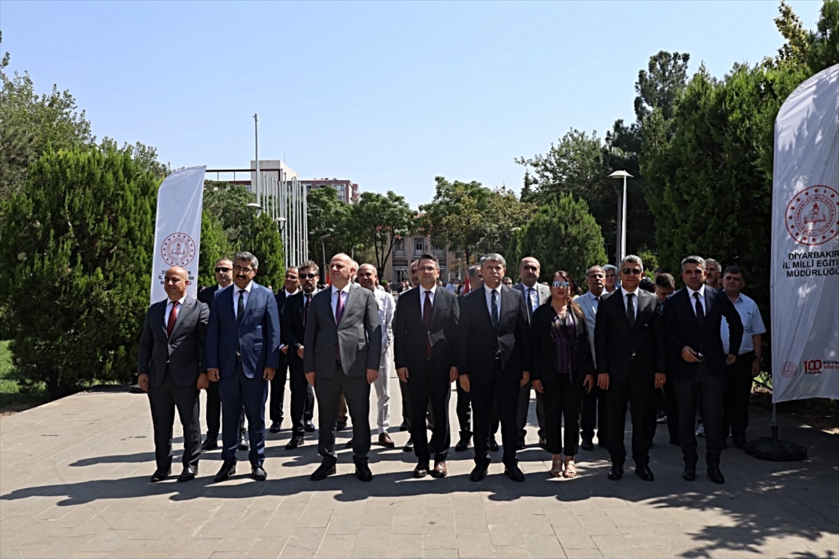 Doğu ve Güneydoğu'da eğitim öğretim yılı törenlerle başladı